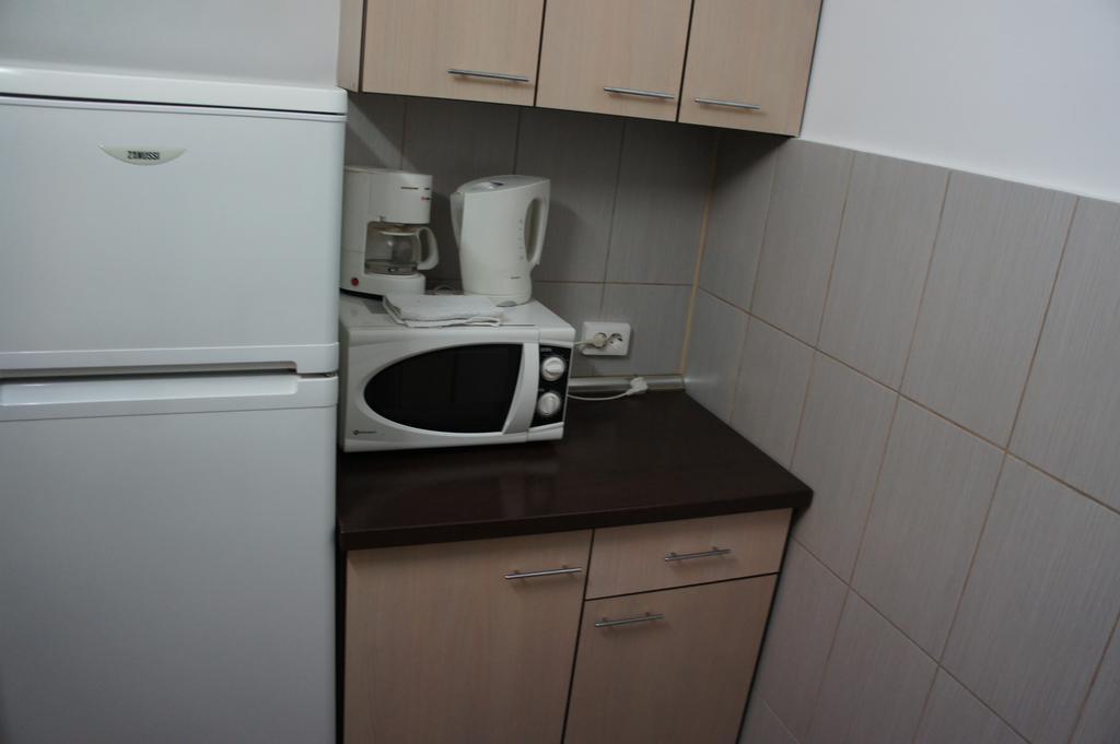 Agentia H Accommodation Бухарест Экстерьер фото