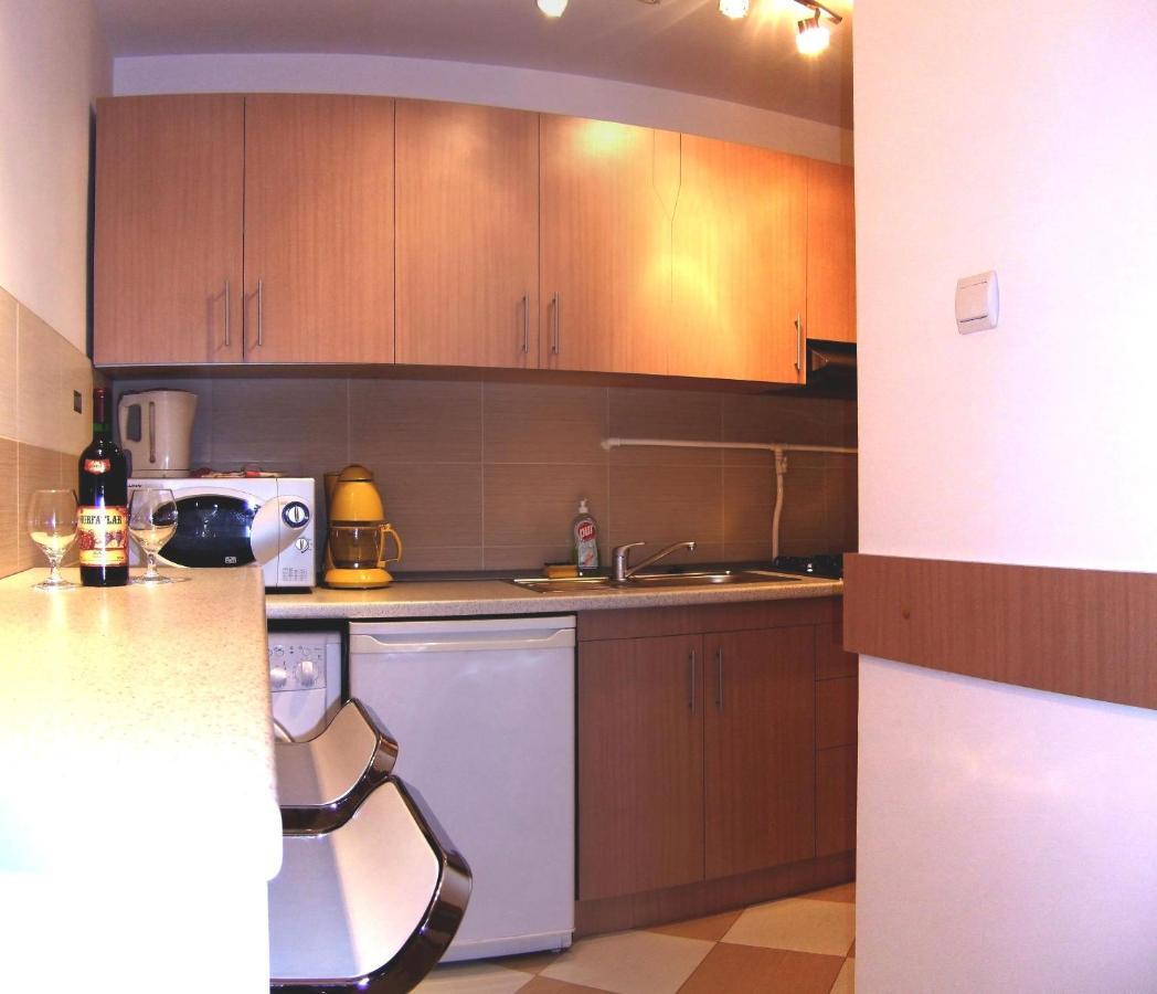 Agentia H Accommodation Бухарест Экстерьер фото